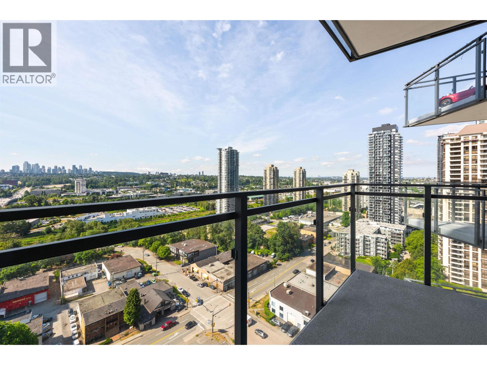 1808 2085 Skyline Crescent Property Photo 27