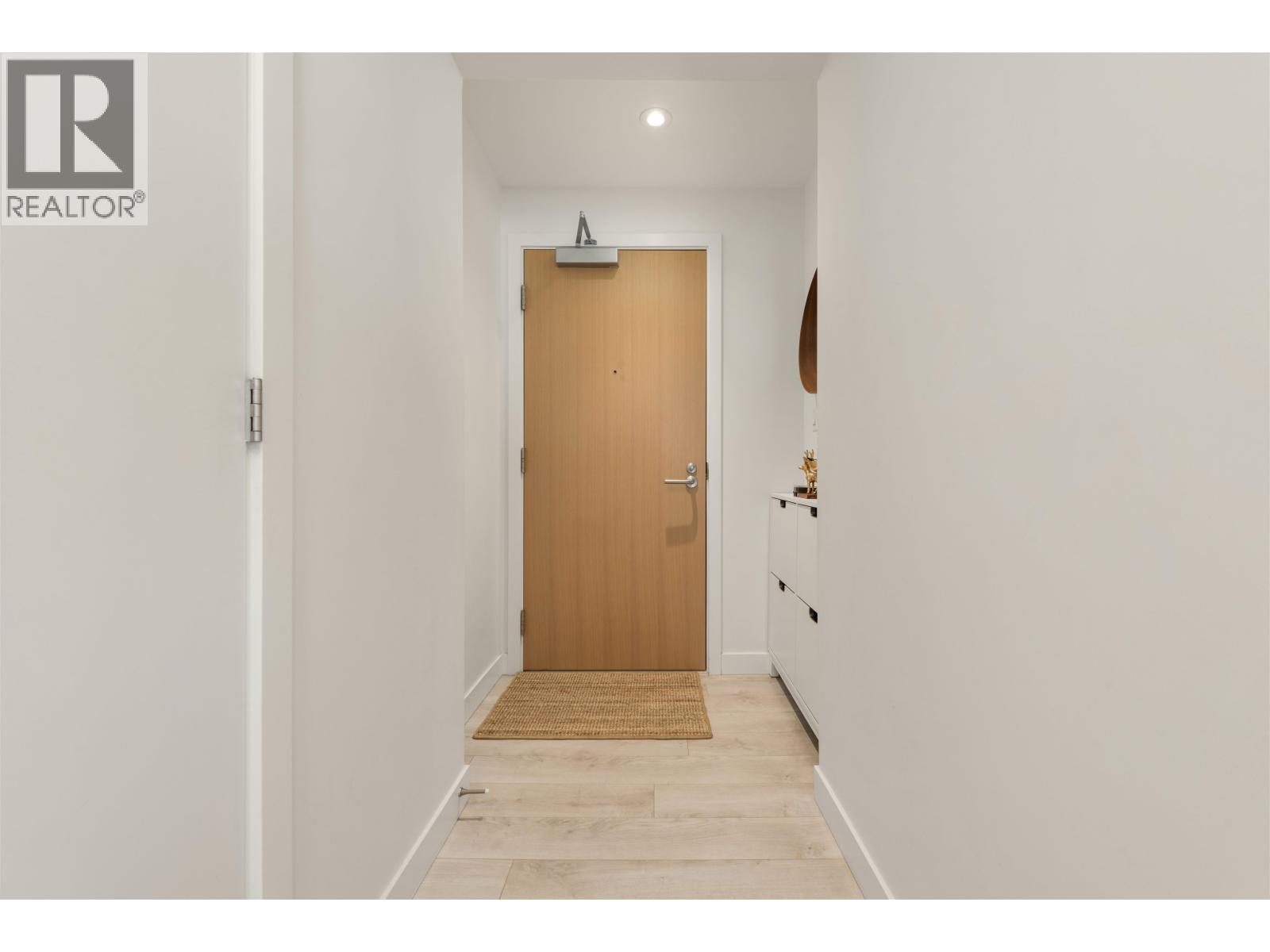 1808 2085 Skyline Crescent Property Photo 29