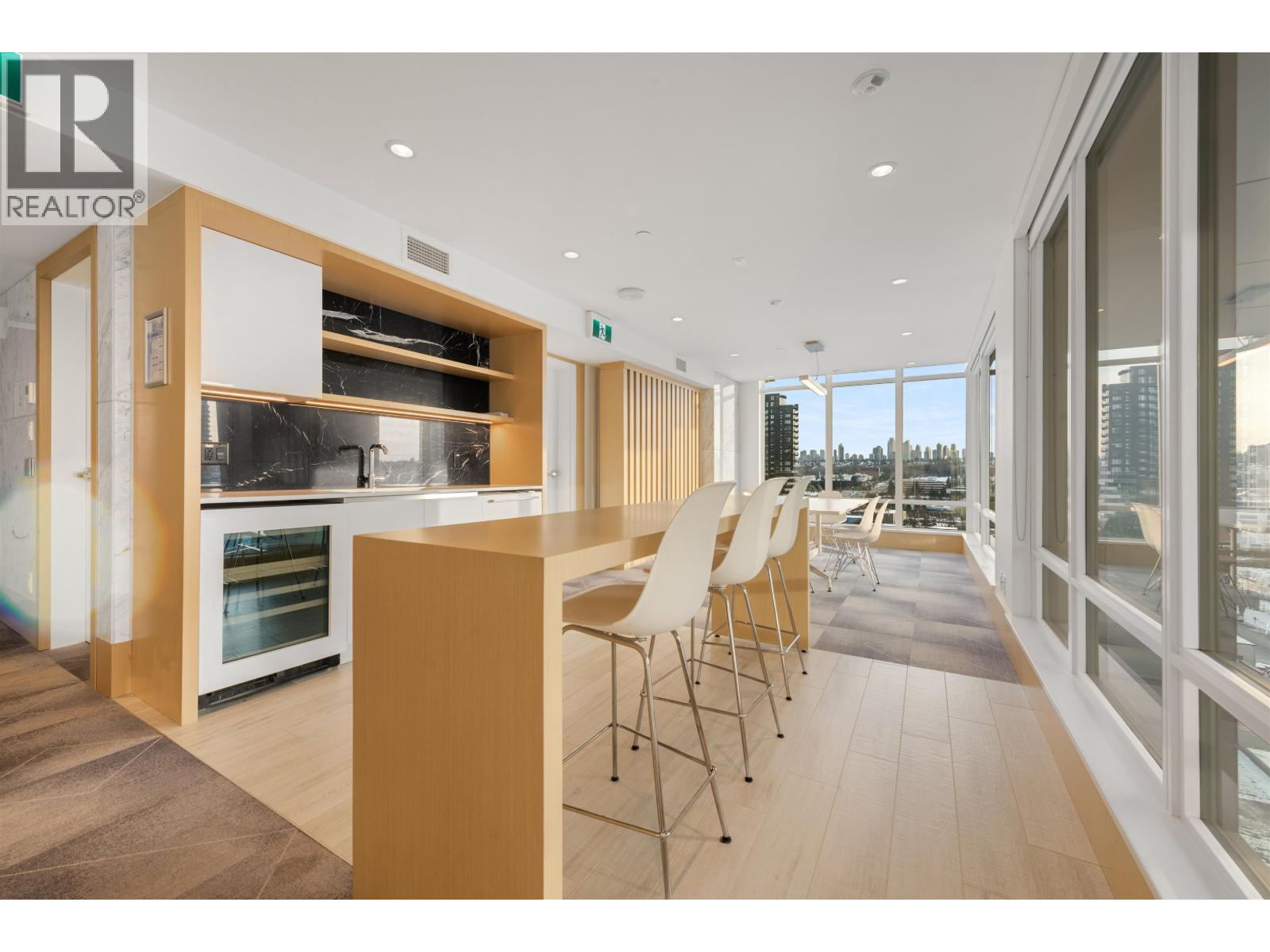 1808 2085 Skyline Crescent Property Photo 30