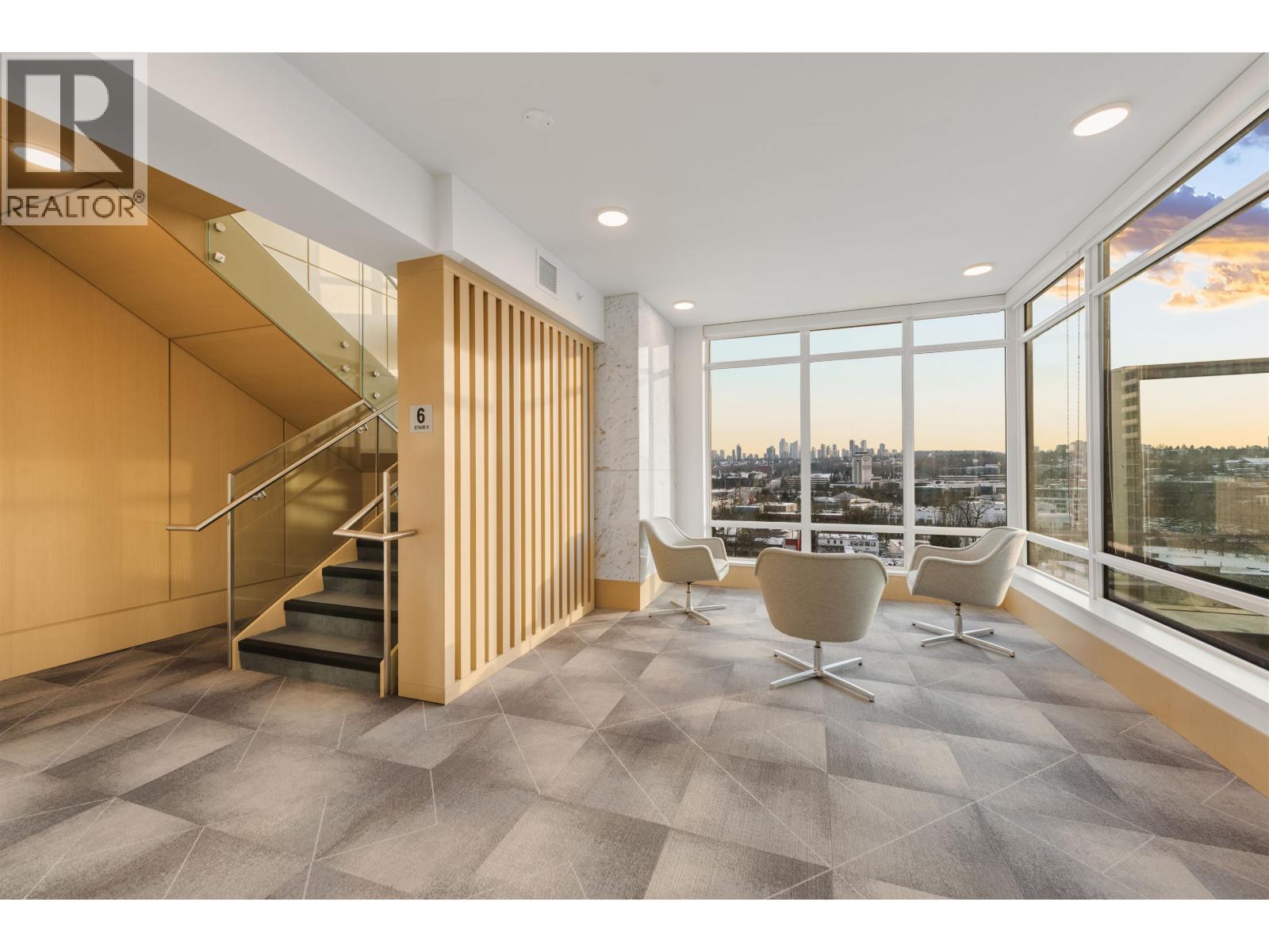 1808 2085 Skyline Crescent Property Photo 32