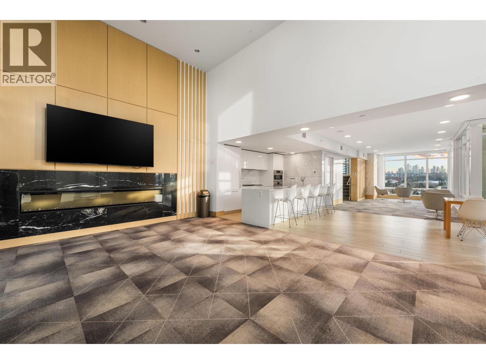 1808 2085 Skyline Crescent Property Photo 35
