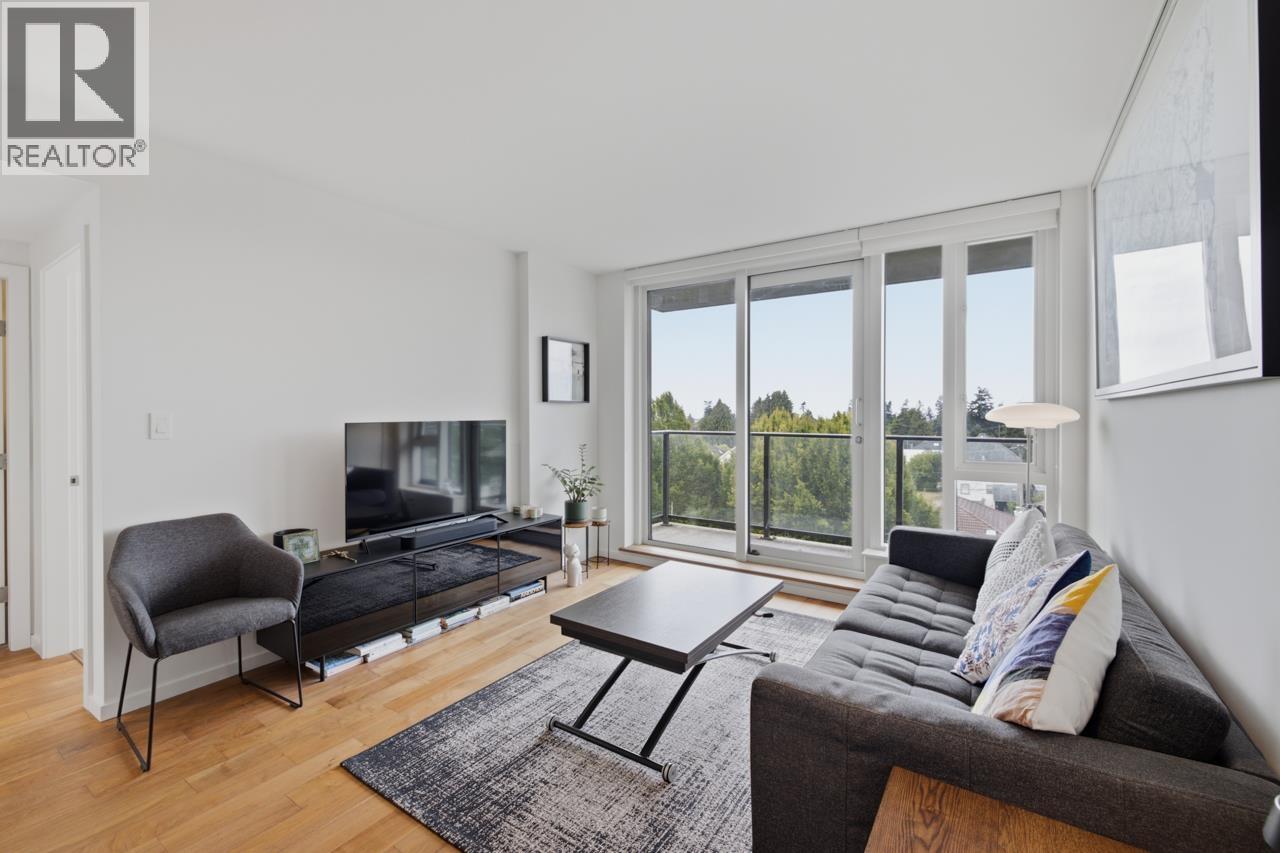 802 8488 Cornish Street Property Photo 3