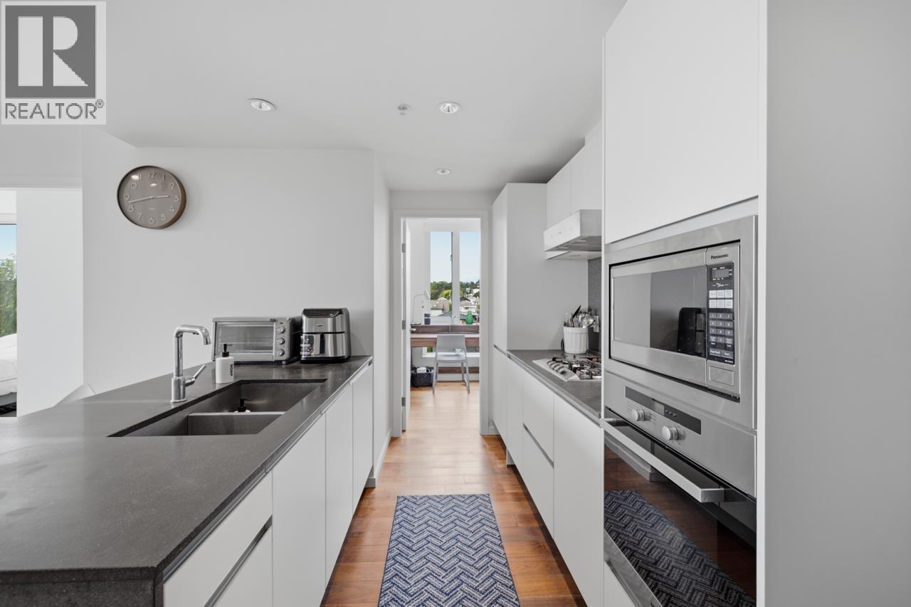 802 8488 Cornish Street Property Photo 9