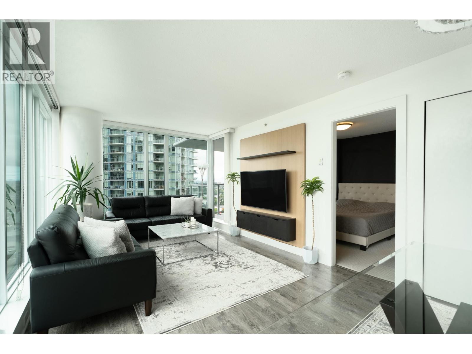 2607 4189 Halifax Street Property Photo 2