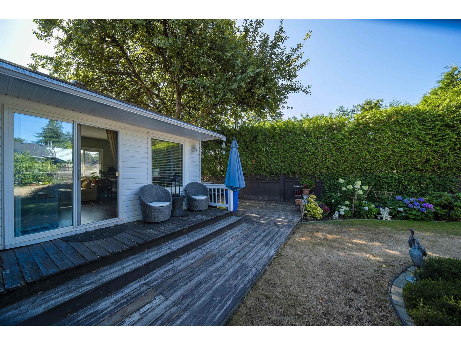 17346 60a Avenue Property Photo 10