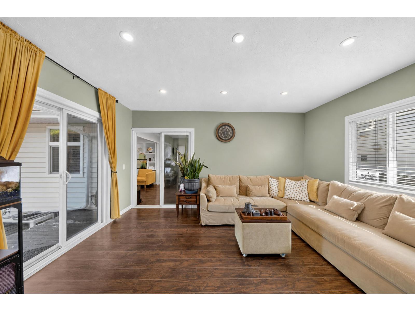 17346 60a Avenue Property Photo 33