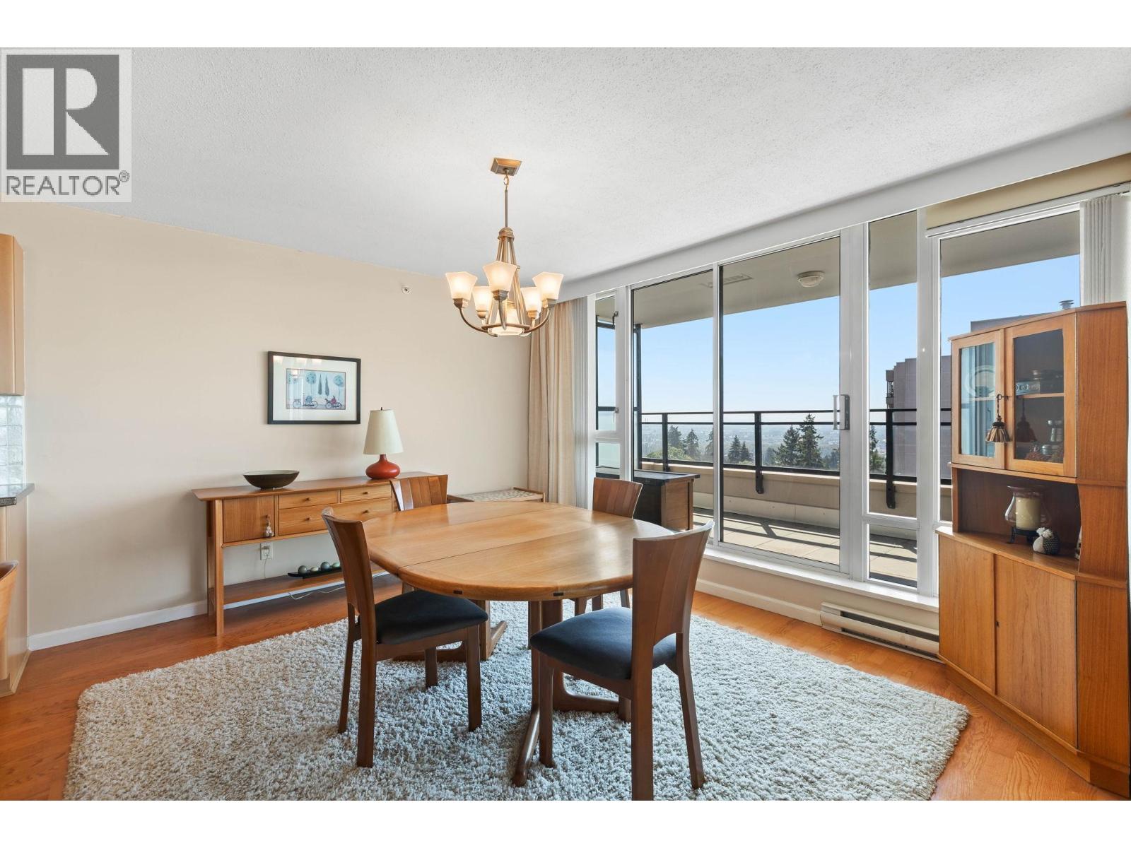 1602 720 Hamilton Street Property Photo 13