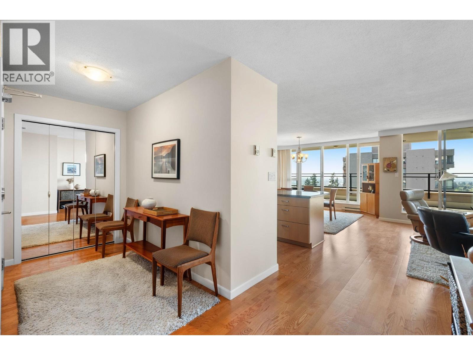1602 720 Hamilton Street Property Photo 14