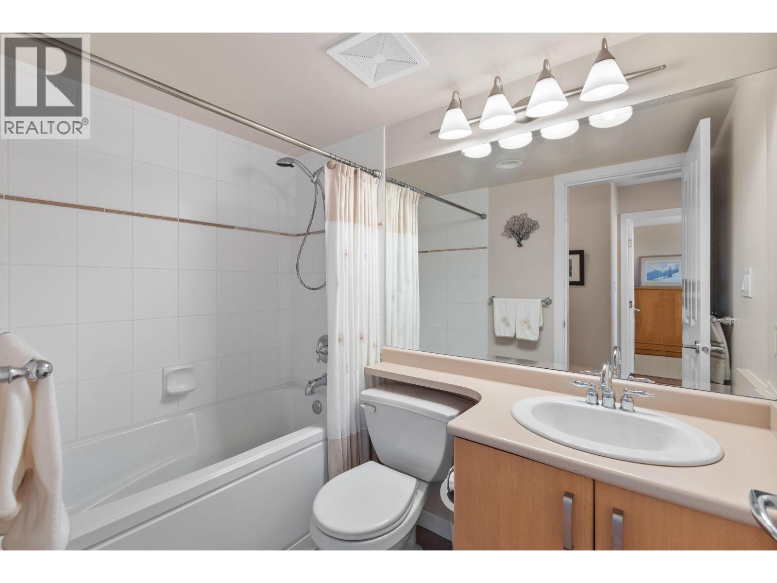 1602 720 Hamilton Street Property Photo 23