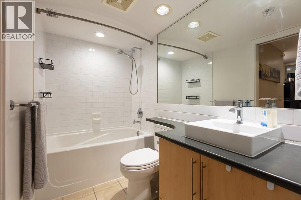 401 1225 Richards Street Property Photo 6