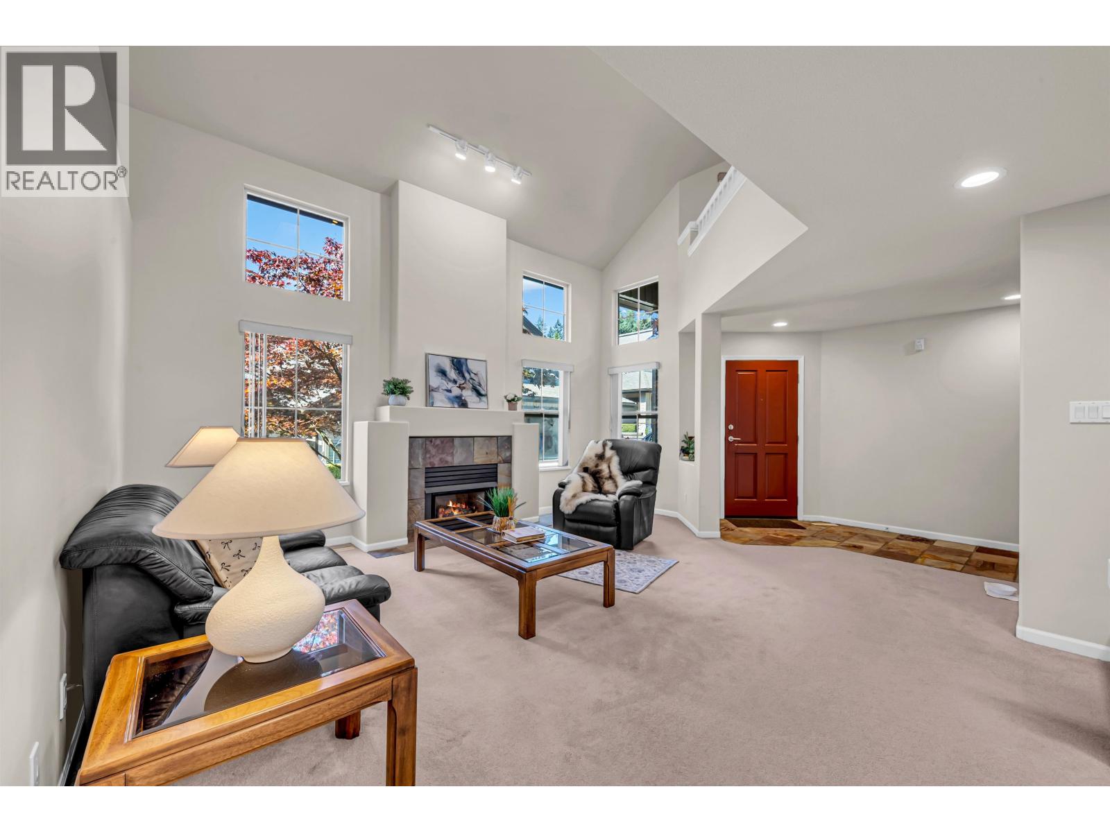 55 1550 Larkhall Crescent Property Photo 5