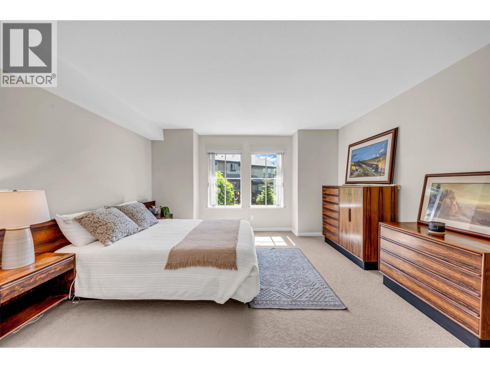 55 1550 Larkhall Crescent Property Photo 14