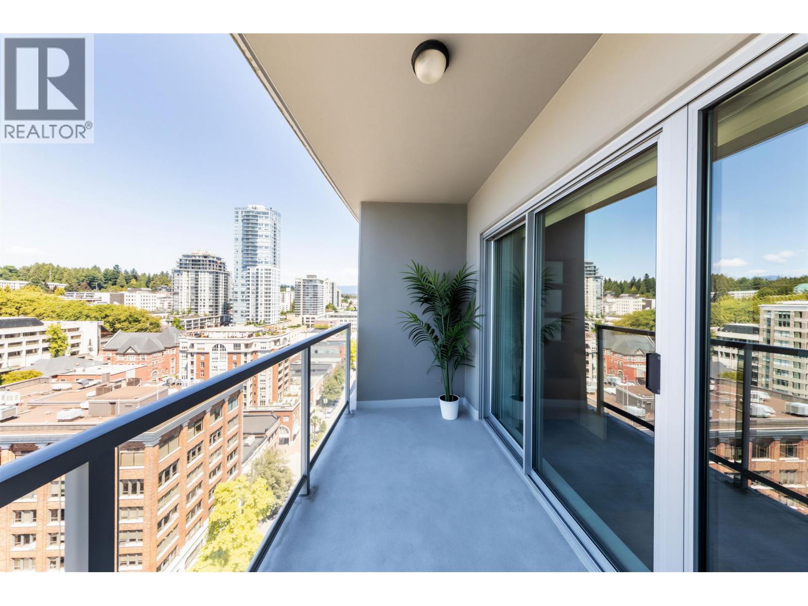 1904 14 Begbie Street Property Photo 13