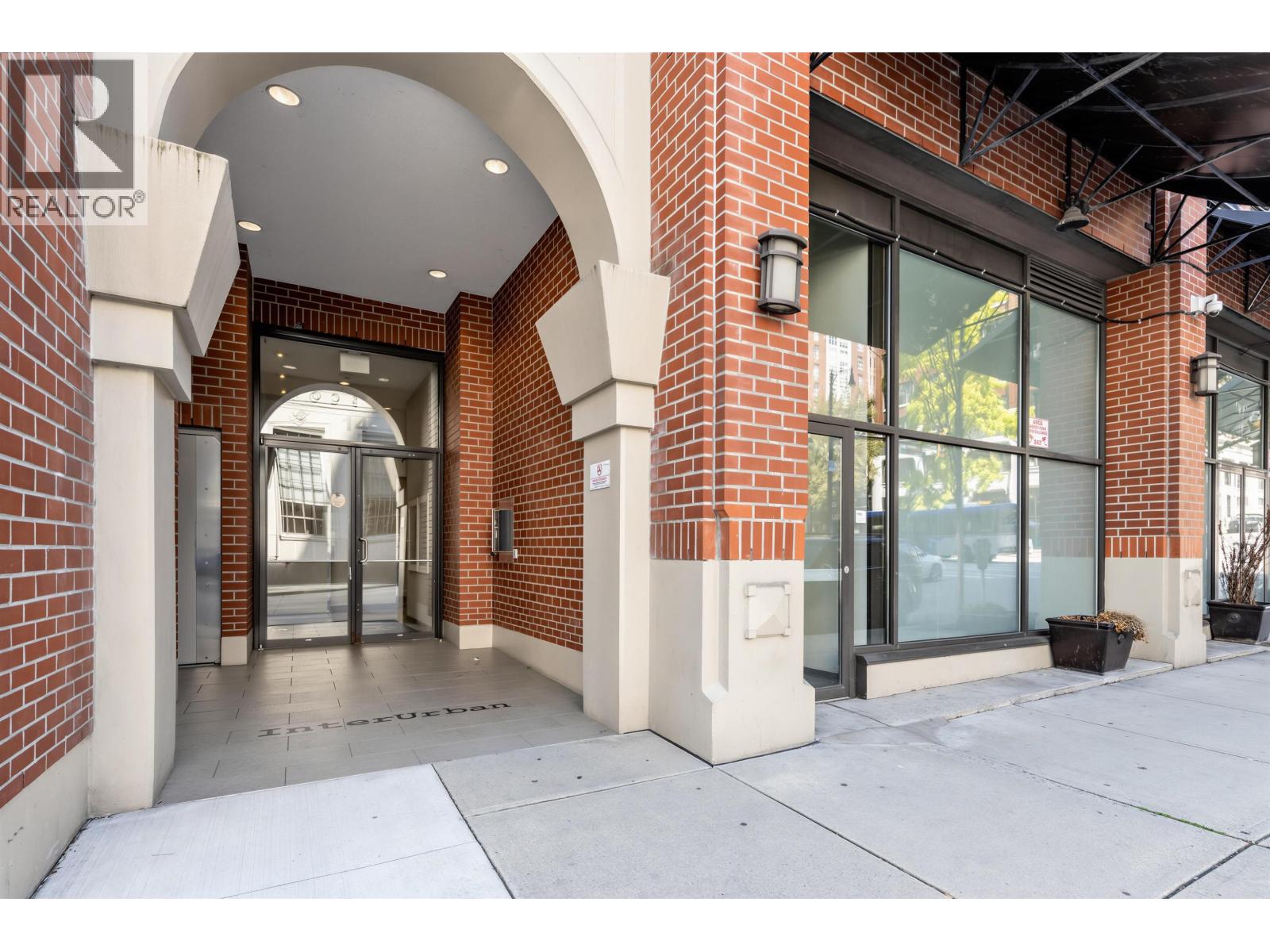 1904 14 Begbie Street Property Photo 15