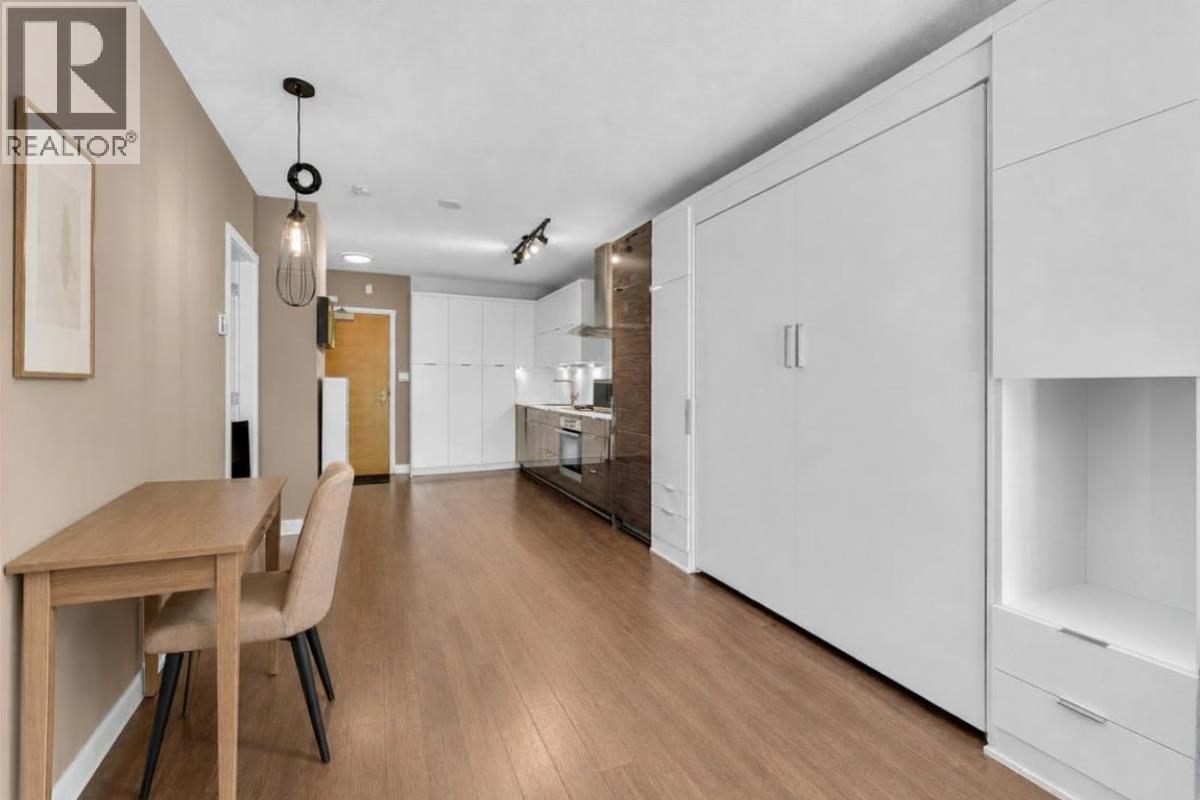 216 1777 W 7th Avenue Property Photo 9