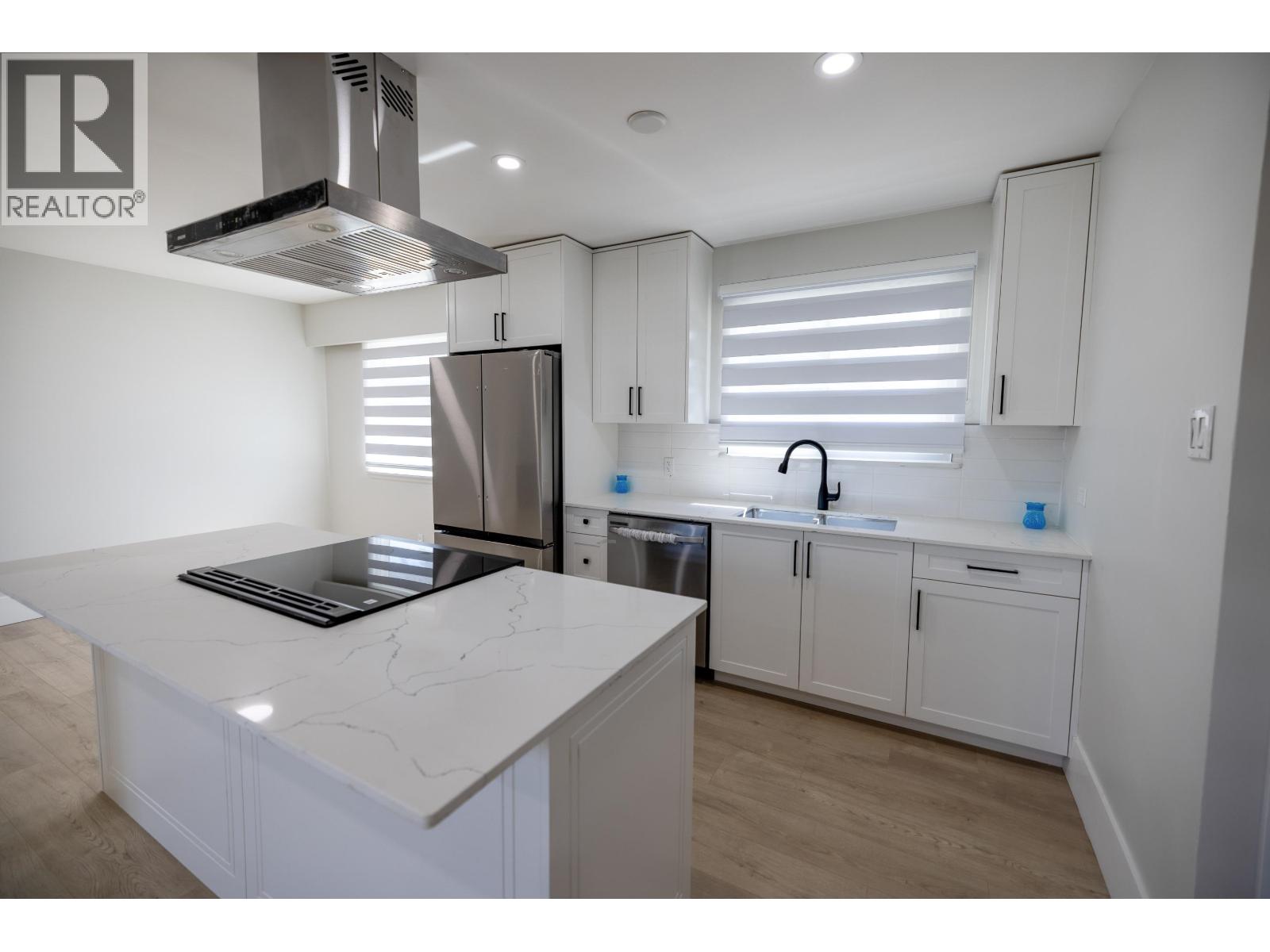 1558 Carney Street Property Photo 7