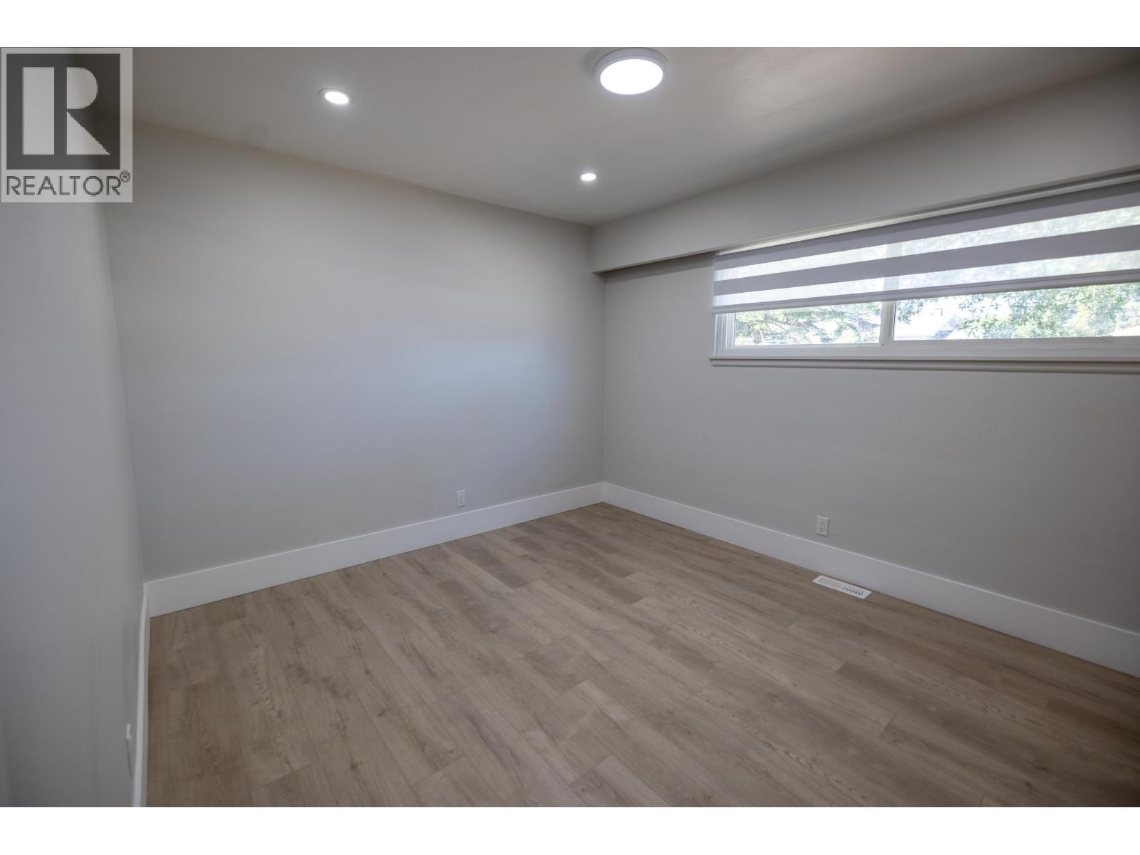 1558 Carney Street Property Photo 12