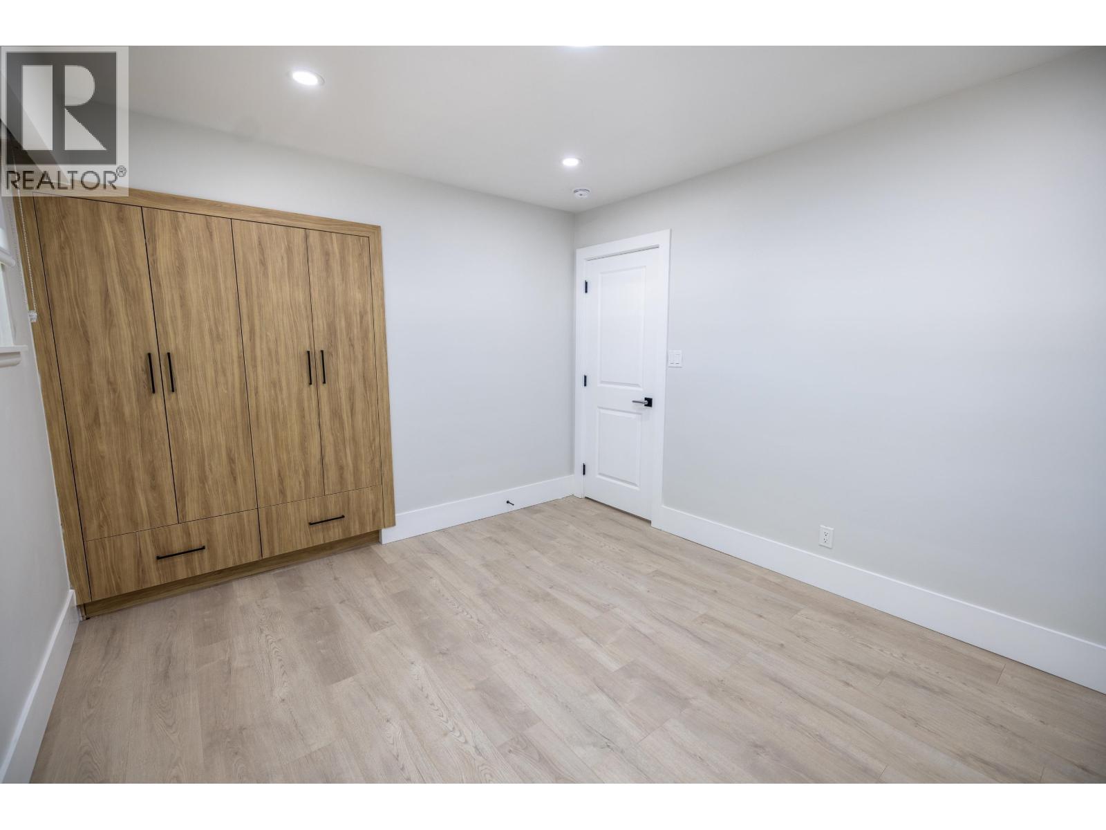 1558 Carney Street Property Photo 13