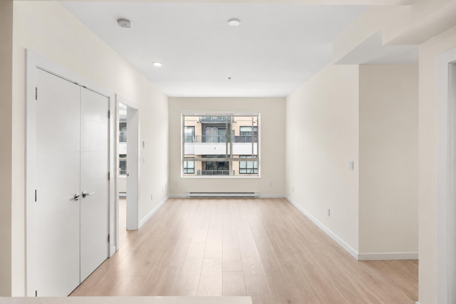 401 7920 206 Street Property Photo 11