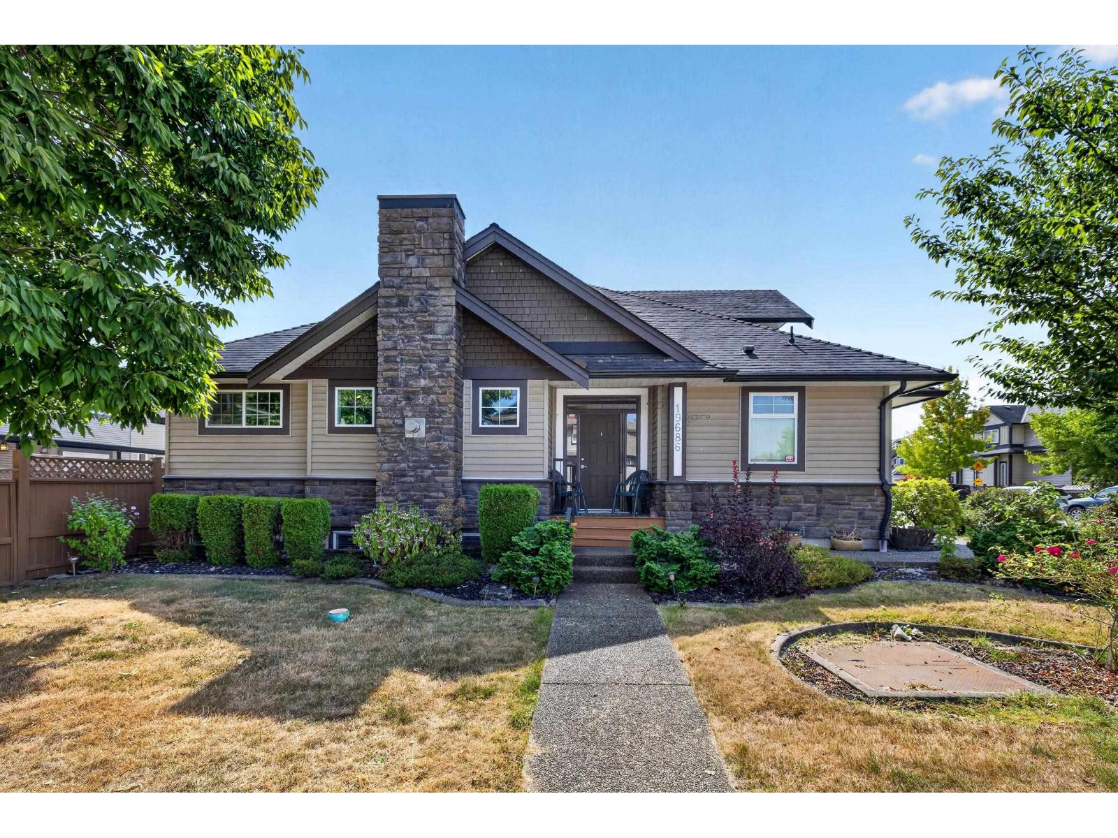 19686 73a Avenue Property Photo 1