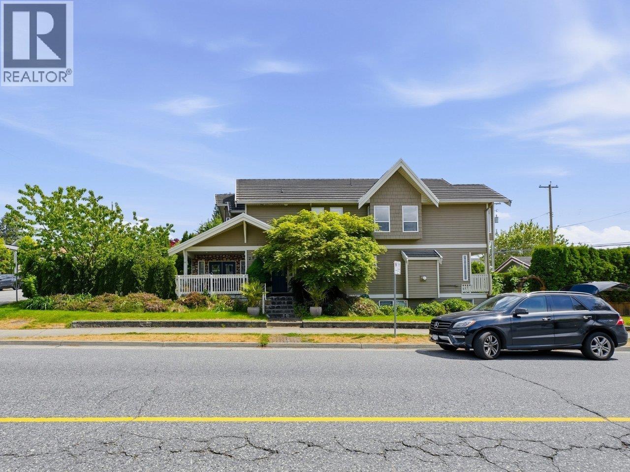 2048 ST. GEORGES AVENUE Property Photo 1
