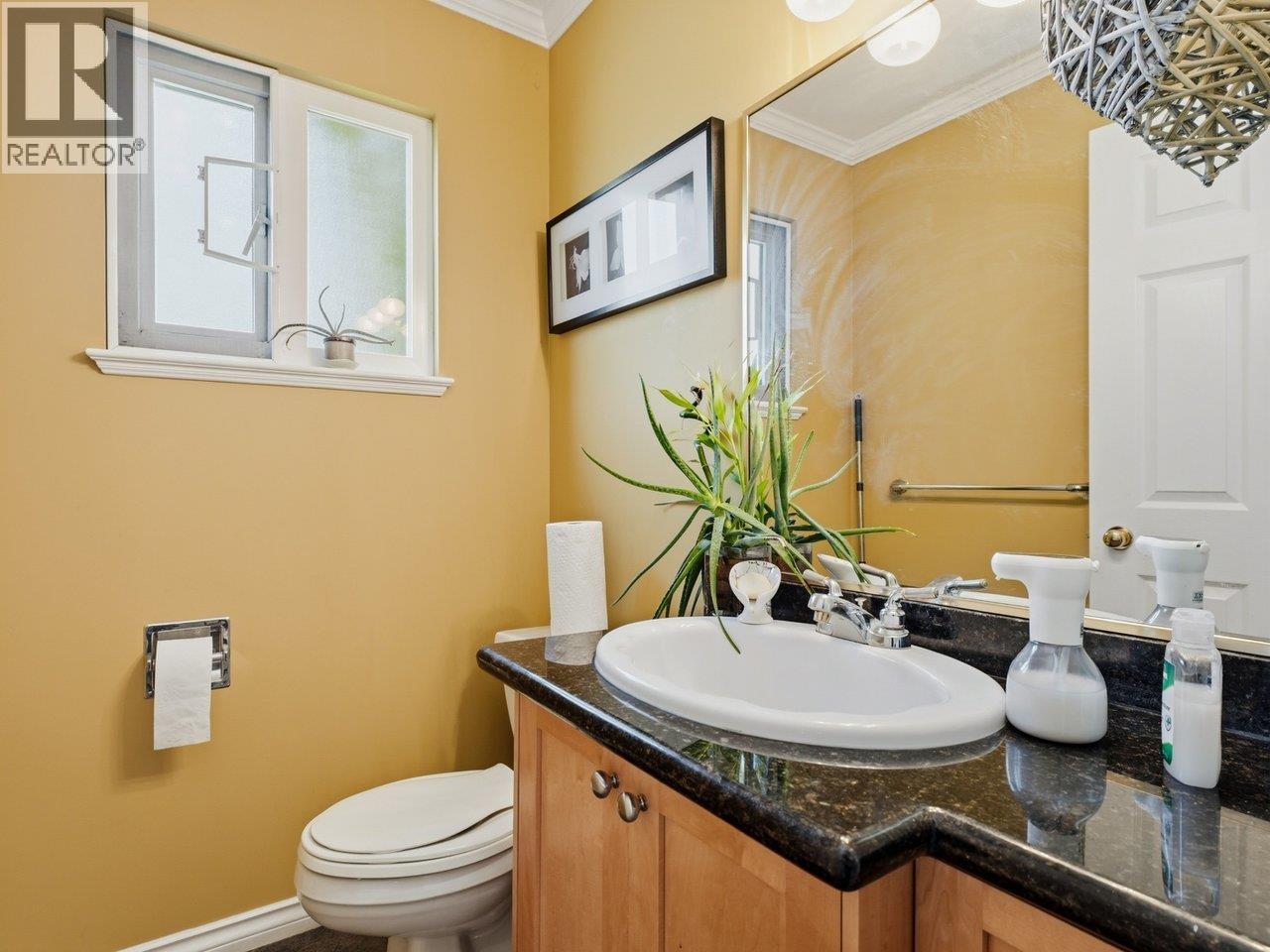 2048 St. Georges Avenue Property Photo 10