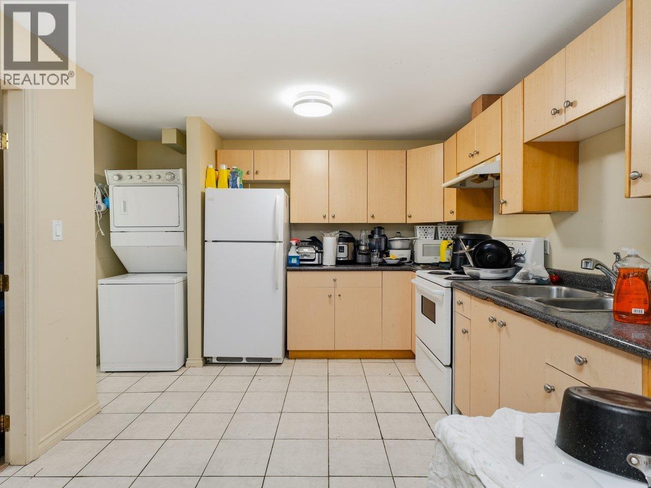 2048 St. Georges Avenue Property Photo 20