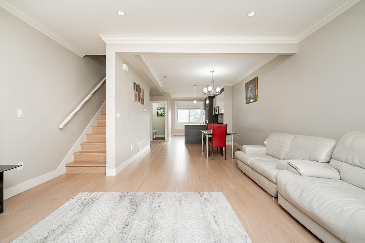 15 19097 64 Avenue Property Photo 9