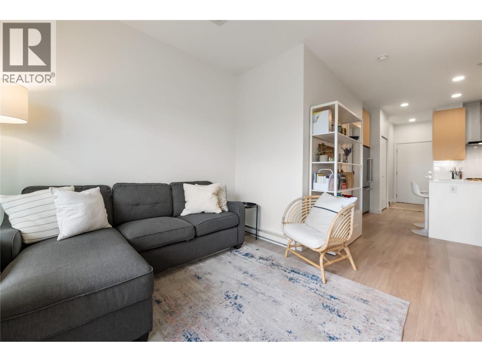 612 7588 16th Street Property Photo 1