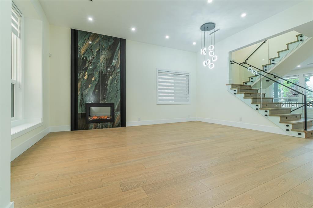 9524 118 Street Property Photo 6