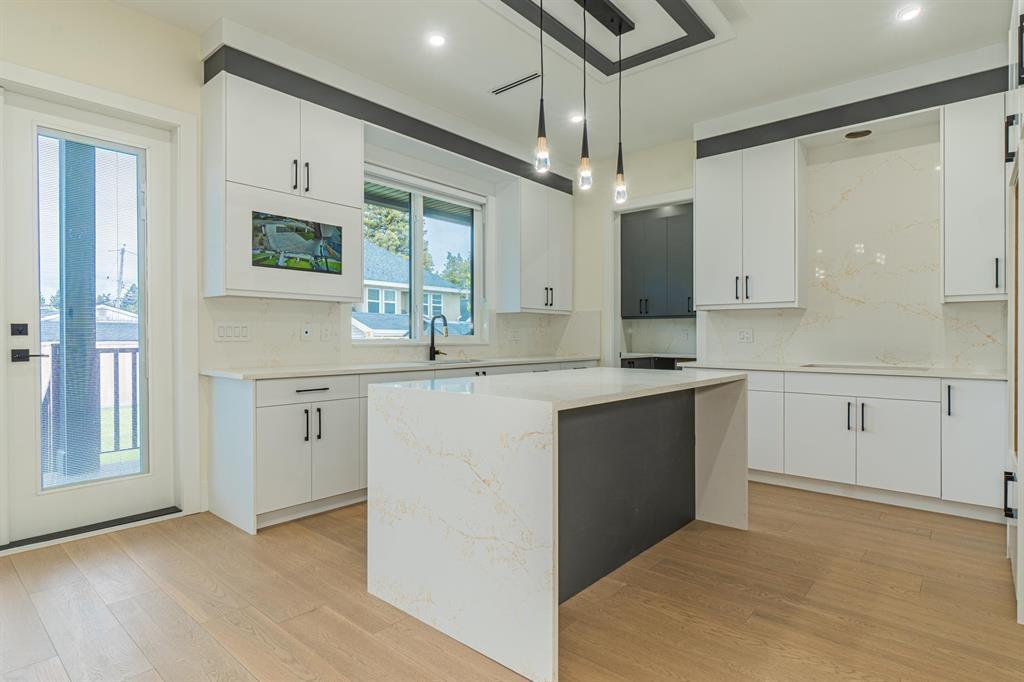 9524 118 Street Property Photo 8