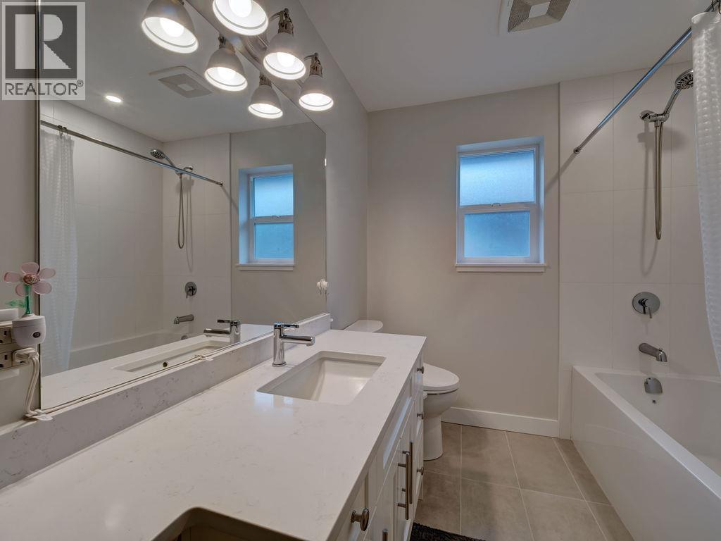 1028 Celia Crescent Property Photo 20