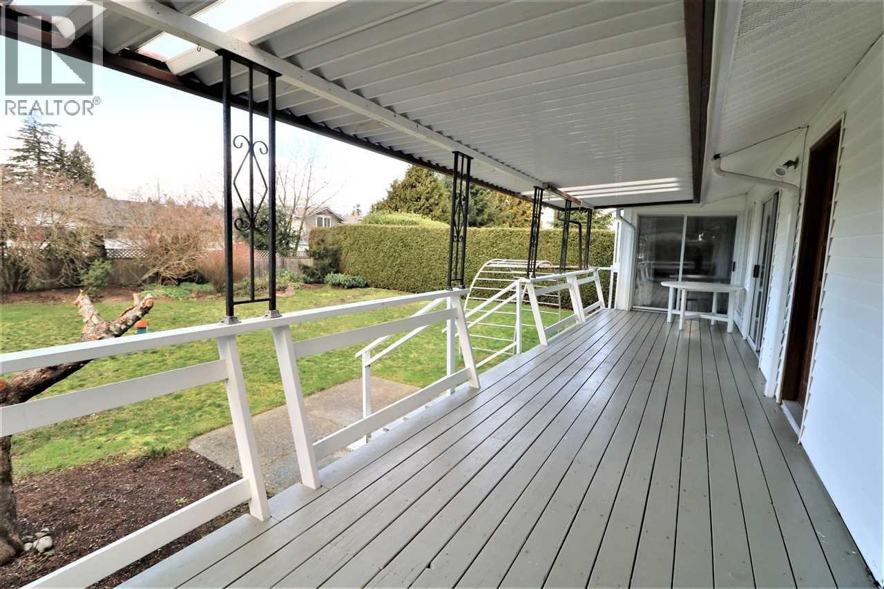 1009 Walalee Drive Property Photo 7