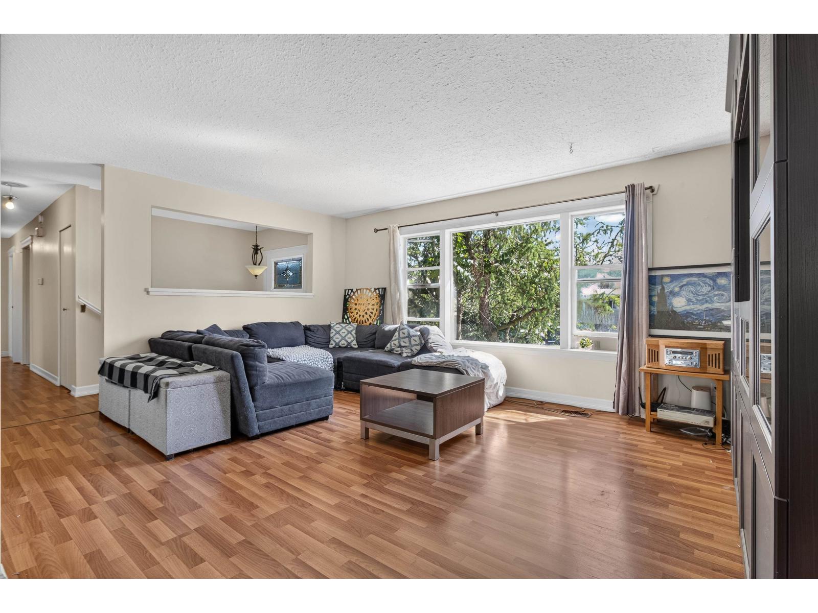32539 Pandora Avenue Property Photo 4