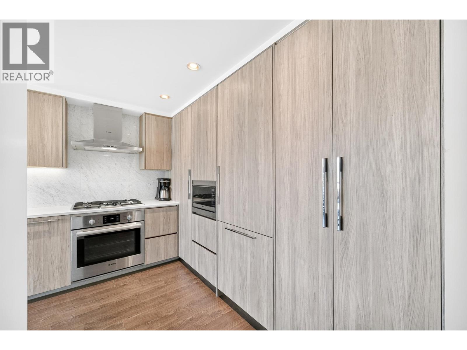 3008 4730 Lougheed Highway Property Photo 17