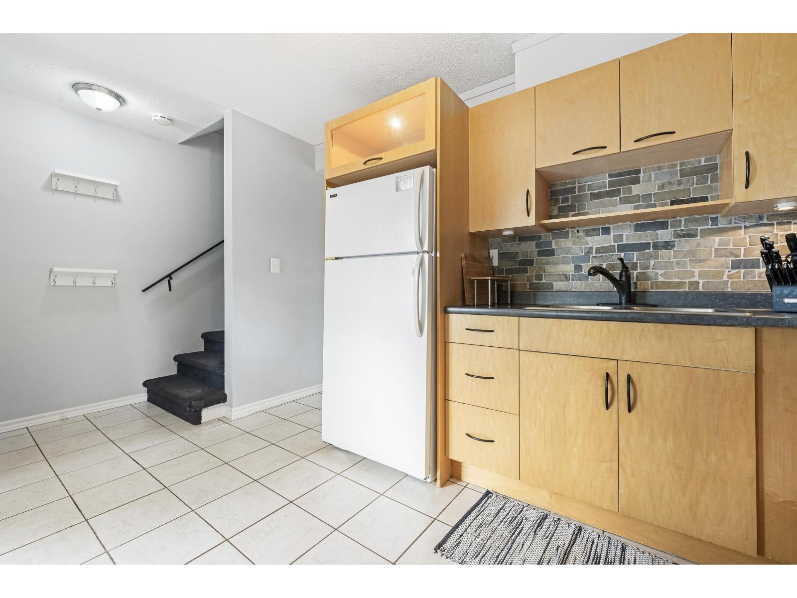 11 5351 200 Street Property Photo 5