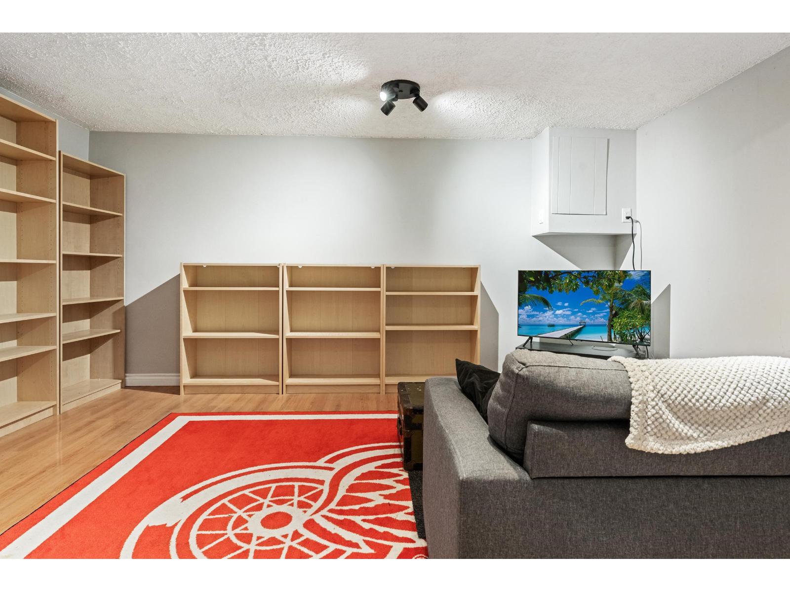 11 5351 200 Street Property Photo 25