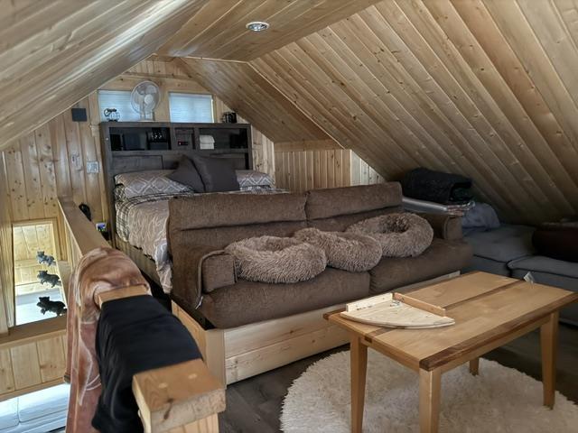 65443 Emory Creek Road #b9 Property Photo 6