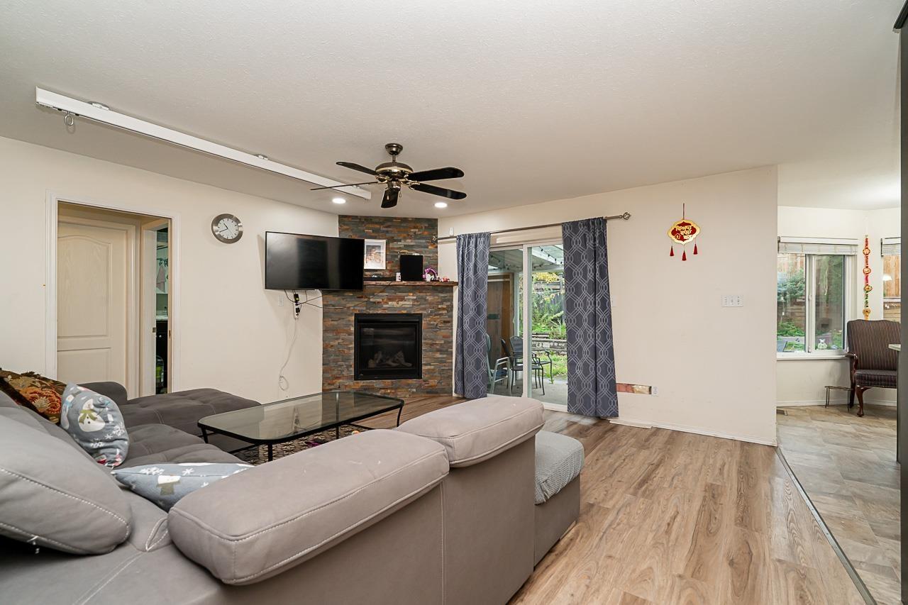 18661 56 Avenue Property Photo 6