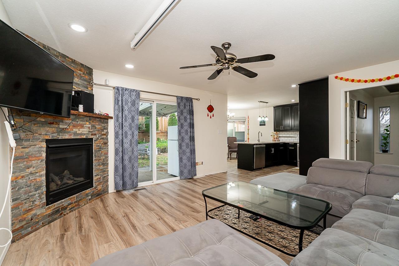 18661 56 Avenue Property Photo 7