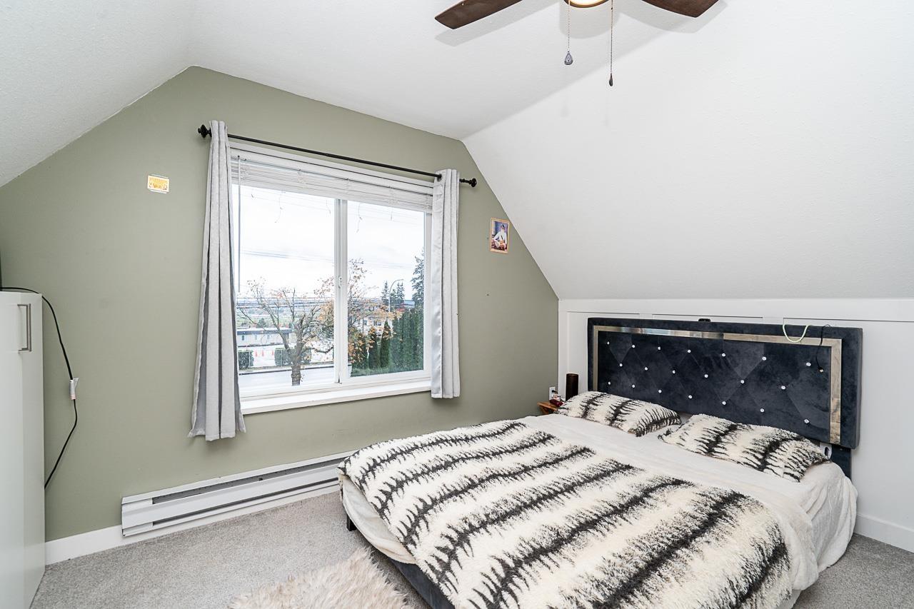 18661 56 Avenue Property Photo 18