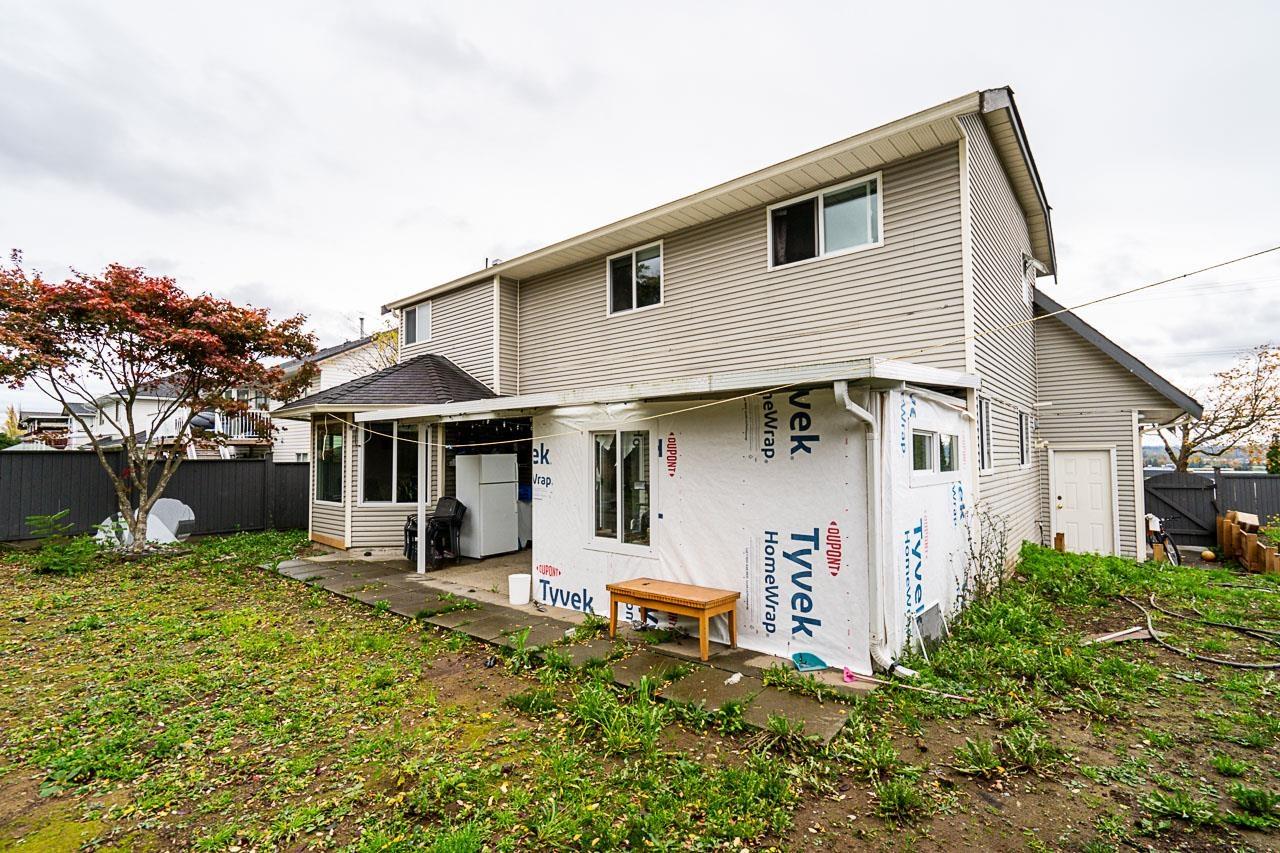 18661 56 Avenue Property Photo 25