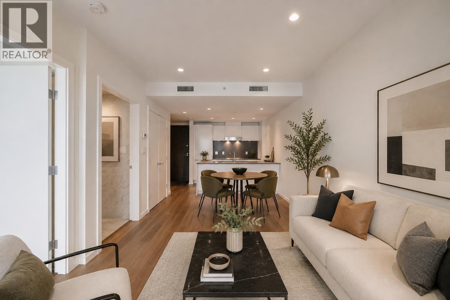 812 8488 Cornish Street Property Photo 1