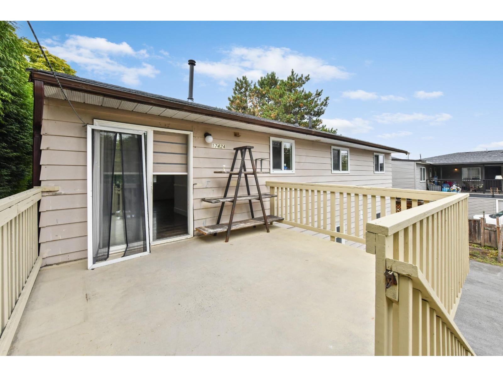 17424 64 Avenue Property Photo 7