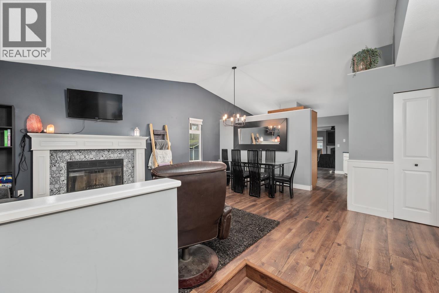 11937 237a Street Property Photo 3