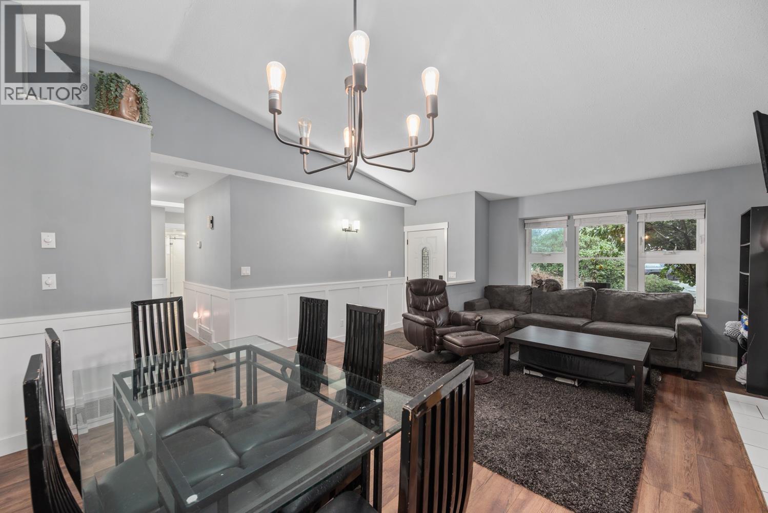 11937 237a Street Property Photo 5
