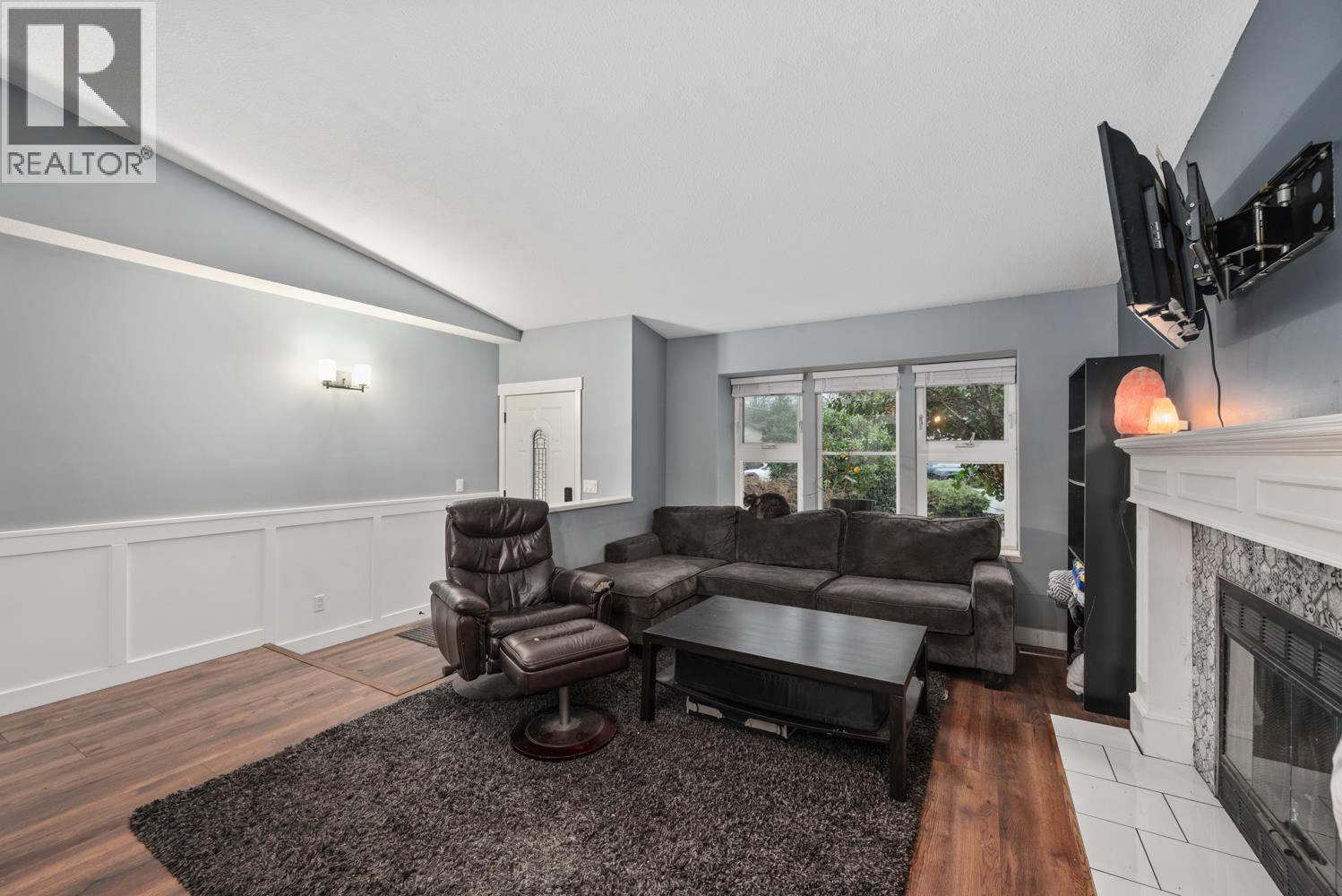 11937 237a Street Property Photo 9