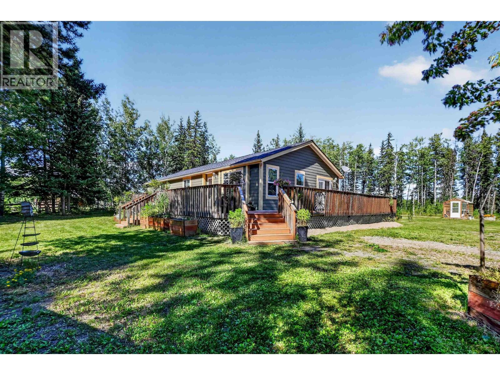 61730 W 16 Highway Property Photo 1