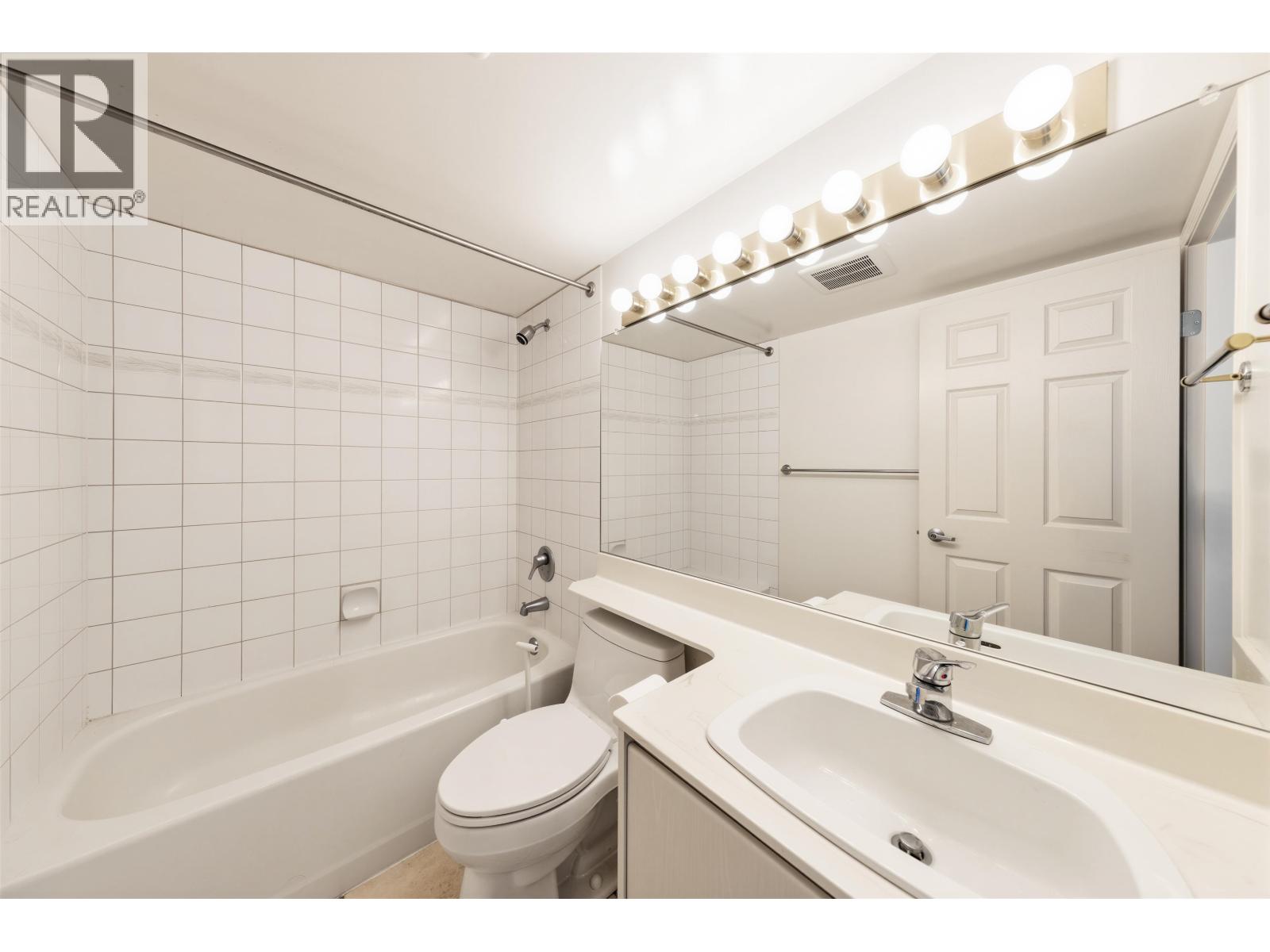 1505 8248 Lansdowne Road Property Photo 16