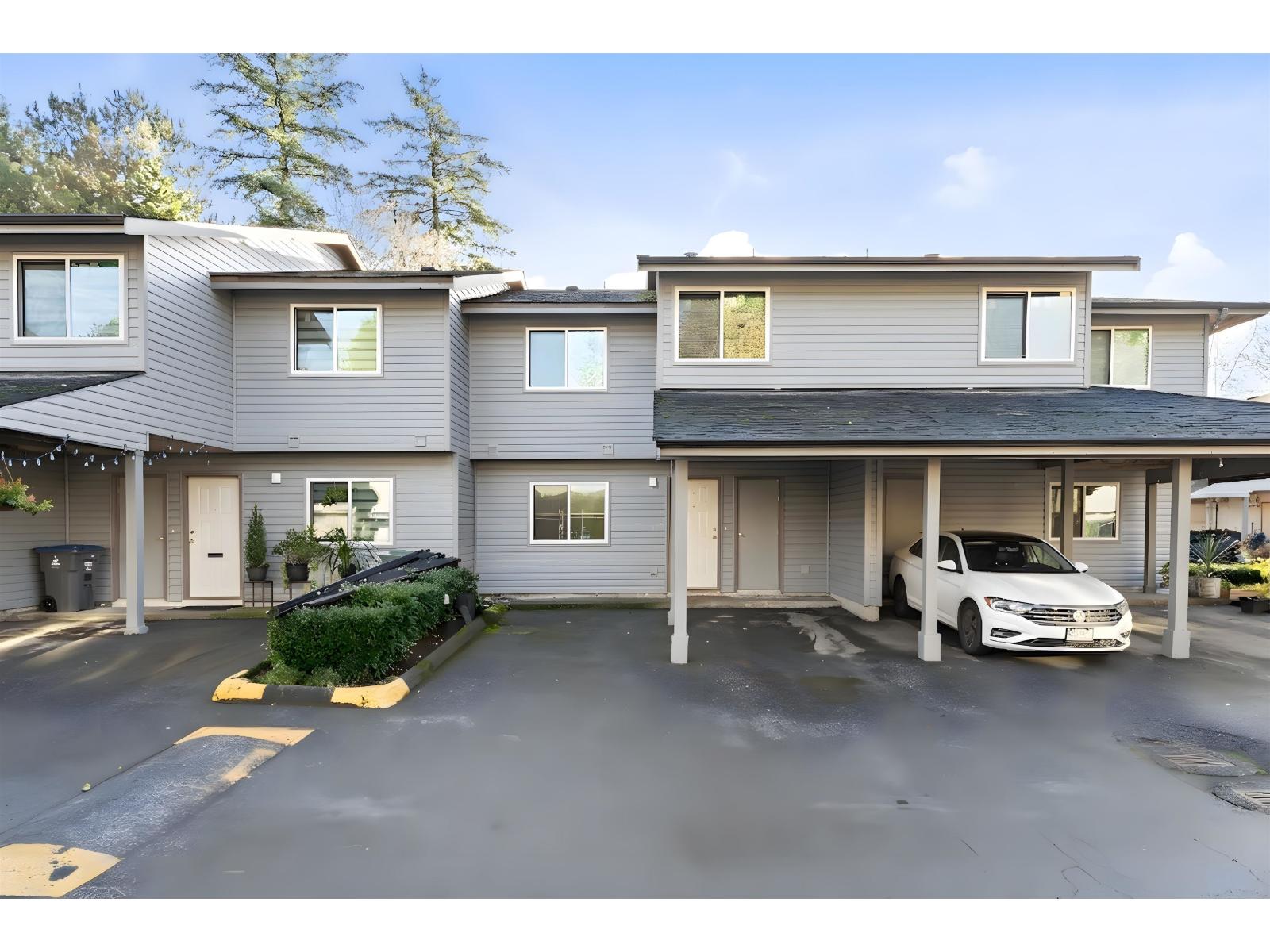 164 7261 140 STREET Property Photo 1